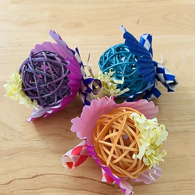 Flower Toss toy for guinea pigs and rabbits
