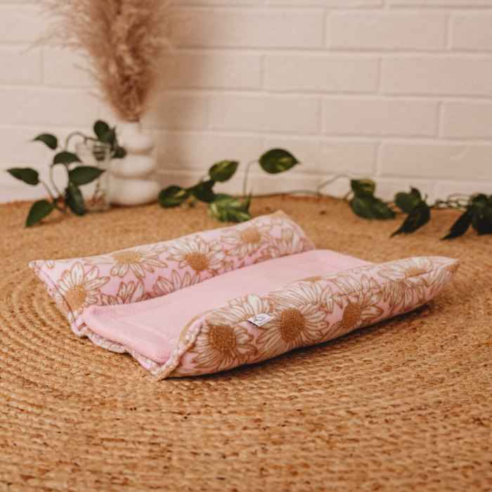 Small Pillow Bed